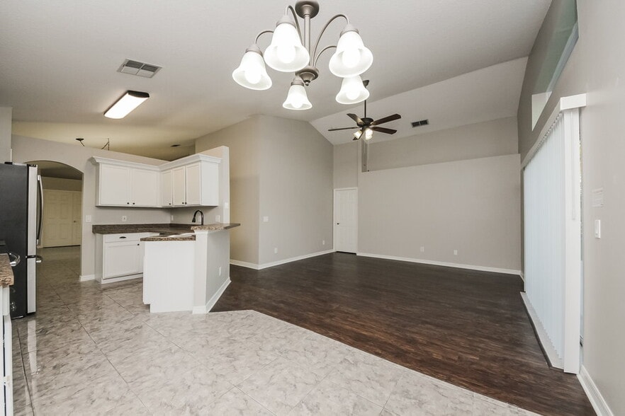 Building Photo - 2143 Mallard Creek Cir