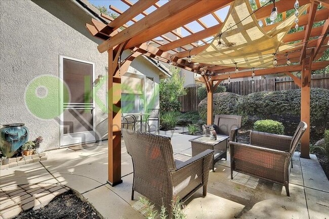 Building Photo - 4510 Pheasant Ln