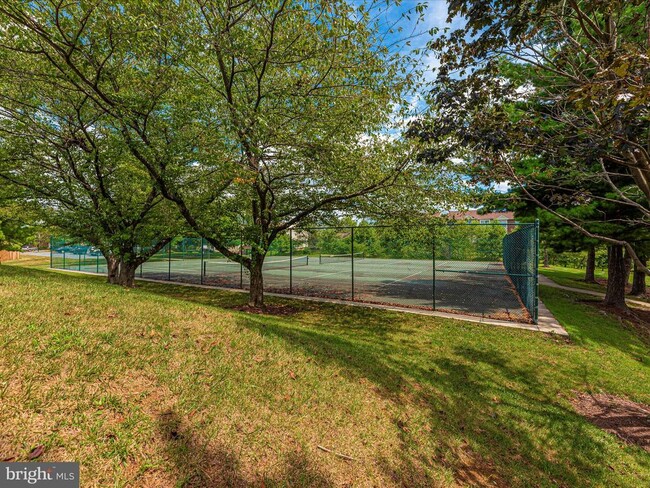 Building Photo - 5803 Oleander Pl