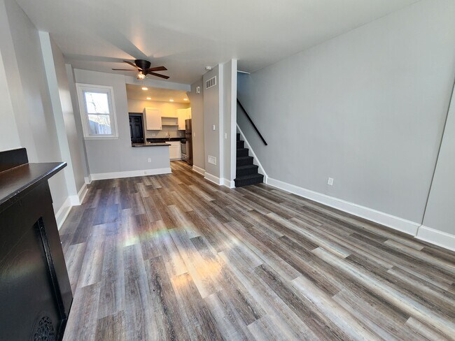 Building Photo - 19 S 45th St