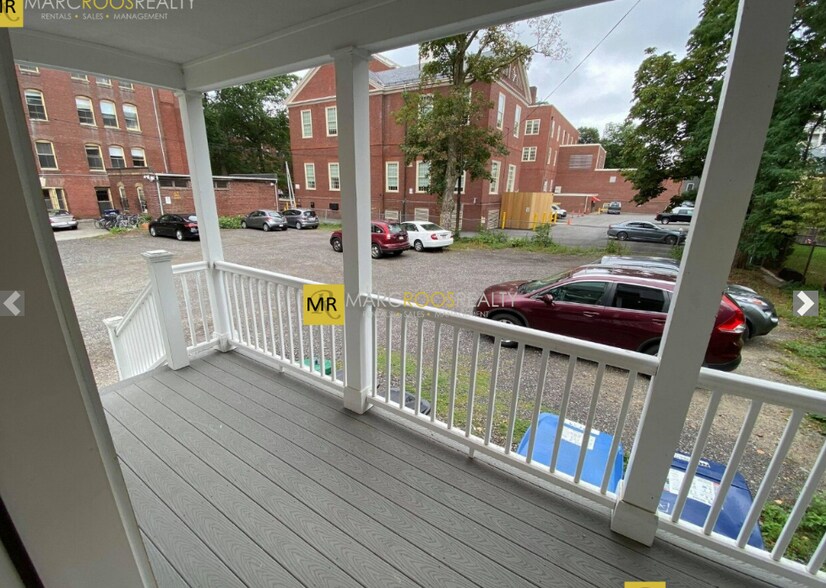 Building Photo - 379 Harvard St