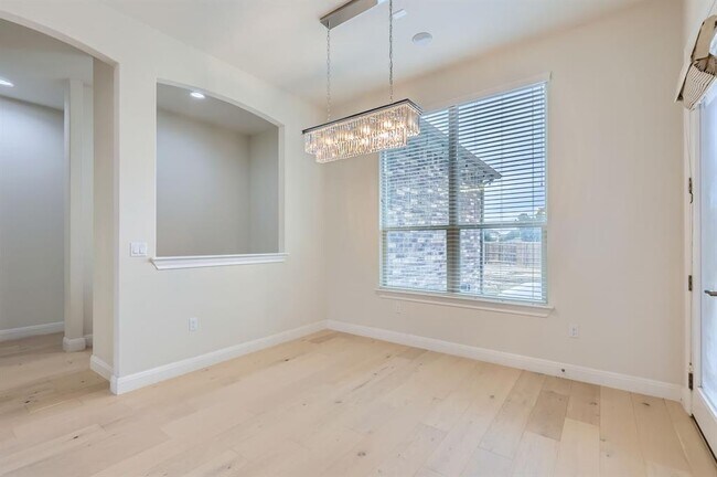 Building Photo - 10713 Lavon Bend