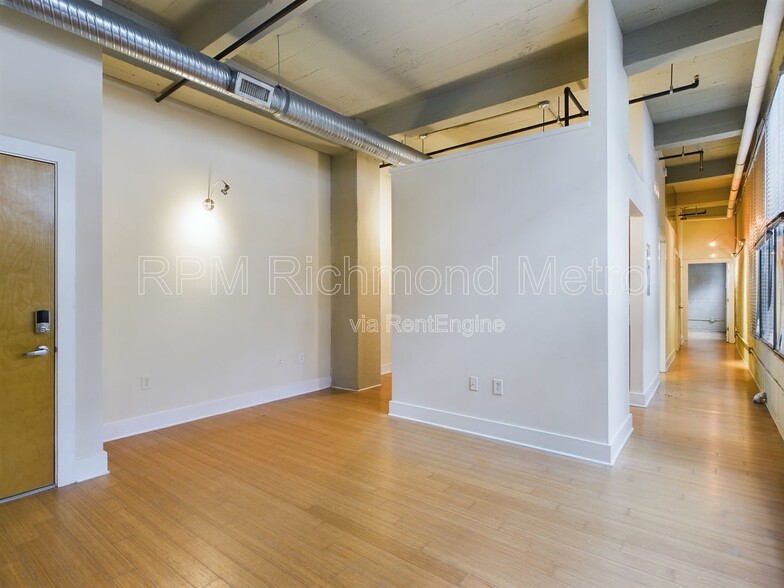 Interior Photo - The Mill at Manchester Lofts