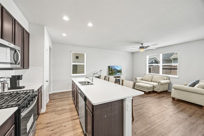 Building Photo - 3919 Faletti Dr