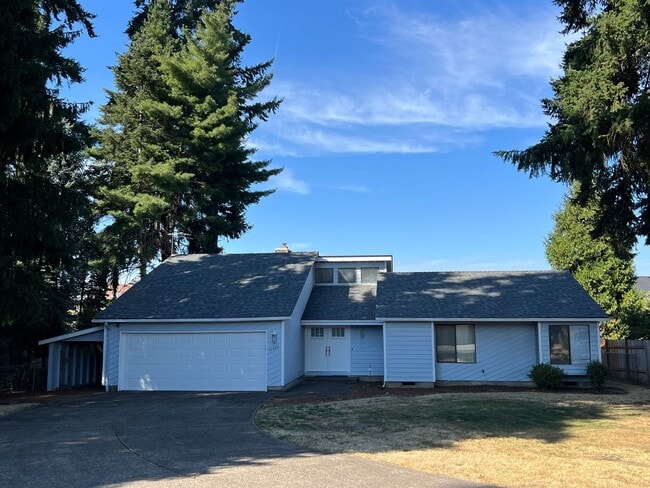 Primary Photo - 10006 NE 67th St
