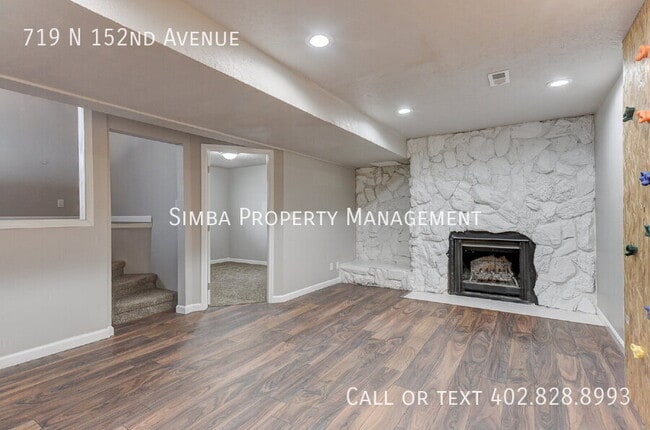 Building Photo - 719 N 152nd Ave