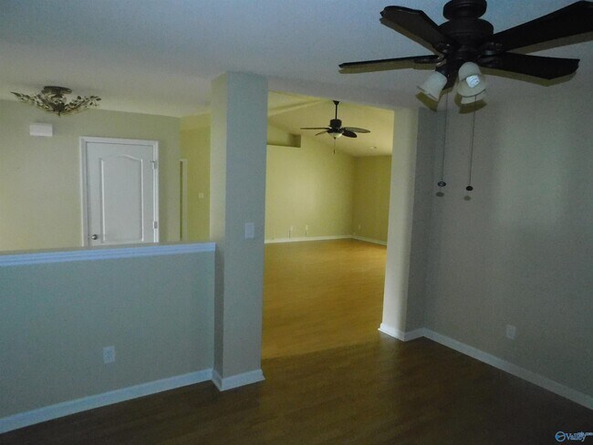 Building Photo - 134 Kendrick Ln