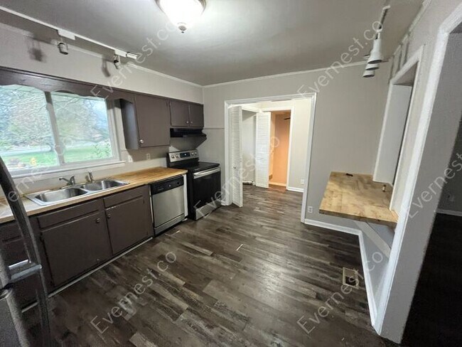 Building Photo - 4306 Righton Ln
