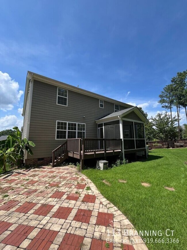 Building Photo - 113 Branning Ct