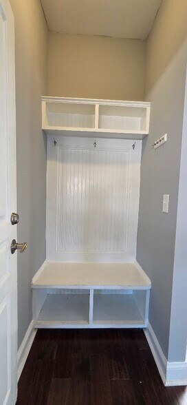 Building Photo - 99 Reece Dr