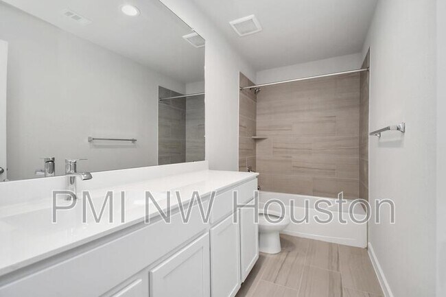 Building Photo - 5639 Silverleaf Oak Ln