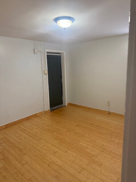 Building Photo - 3759 N Marshall St