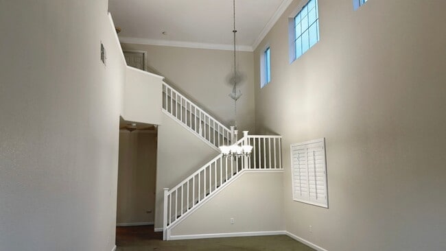 Building Photo - Great home in a court