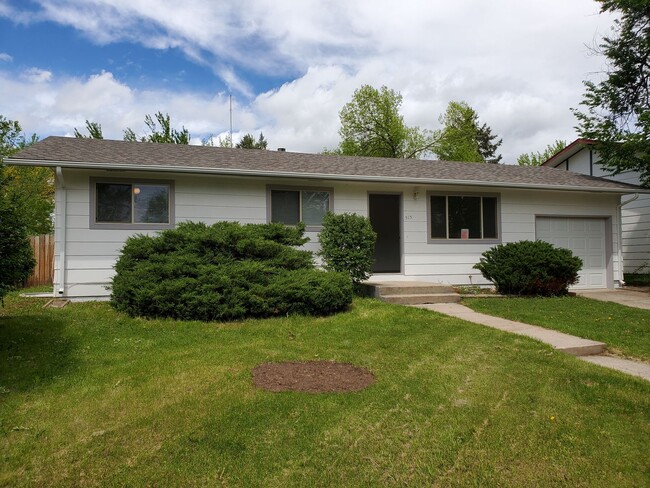 Primary Photo - Close proximity to City Park!