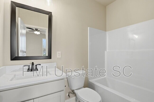 Building Photo - 109 Virginia Ave