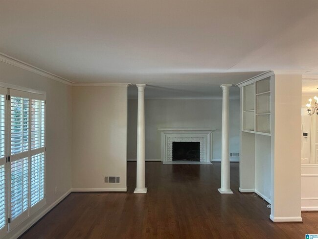 Building Photo - 3801 Rockbrook Cir