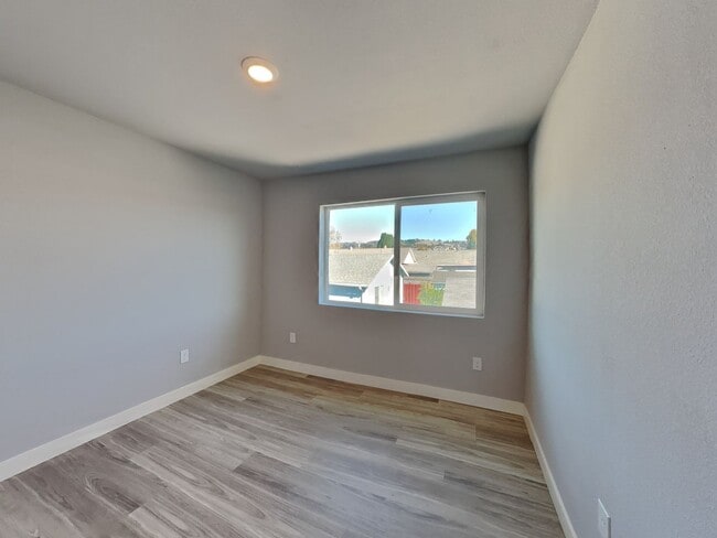 Building Photo - Brand New 4/2 Home in Iveywood Available Now!