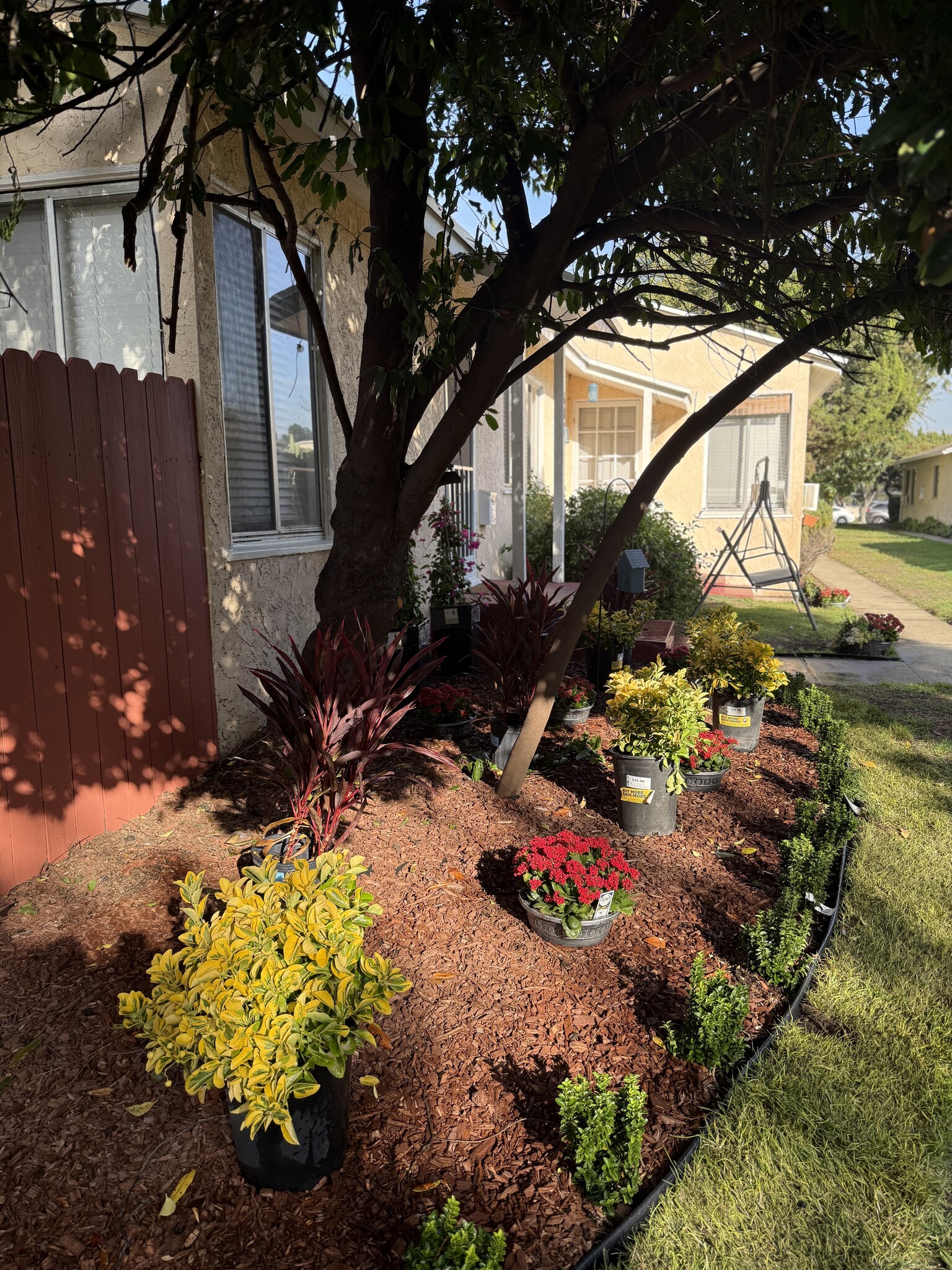 Building Photo - 607 N Rosemary Ln