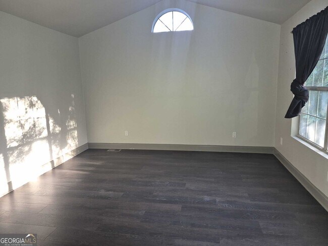 Building Photo - 1020 Hampton Hill Ct