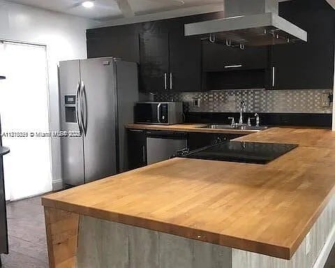 kitchen - 2972 NW 67th Ct