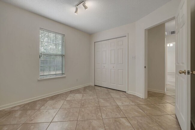 Building Photo - NE Tallahassee Home in the Villages at Maclay