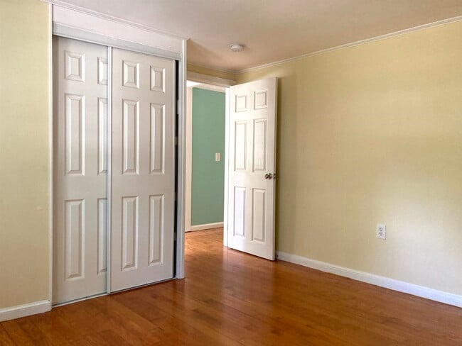 Building Photo - 23 Richard Rd