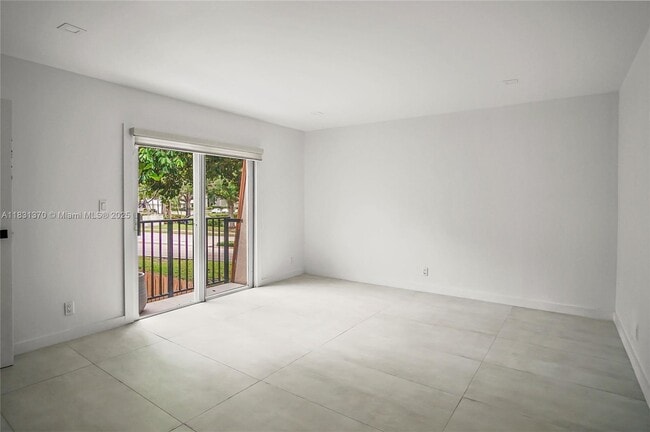 Building Photo - 2161 Orange Grove Dr