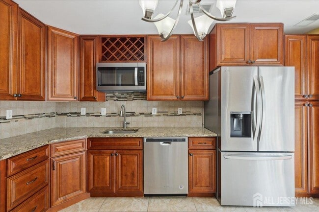 Building Photo - 302 Berkshire Dr