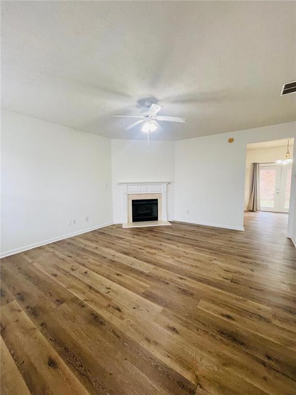 Building Photo - 3709 Hutchinson Trace Dr