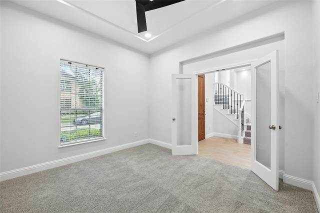 Building Photo - 6748 San Fernando
