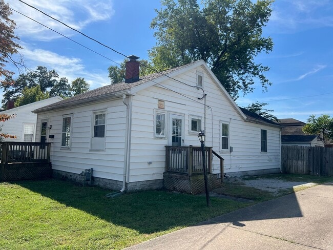 Building Photo - Don't Miss Out!