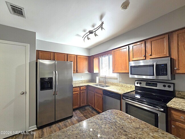 Building Photo - 10526 Anchorage Cove Ln