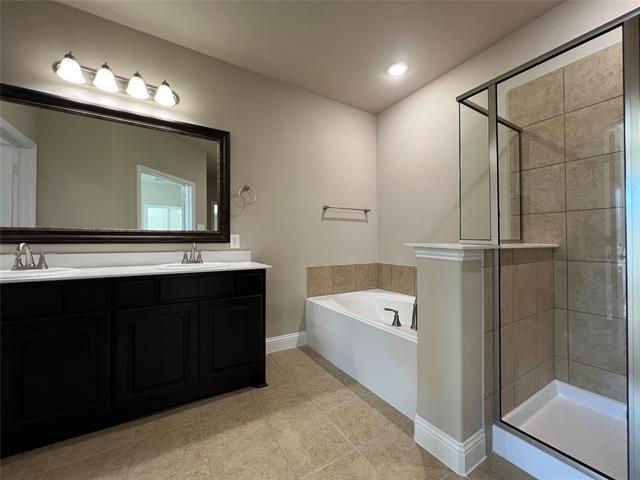 Building Photo - 639 Comal Dr