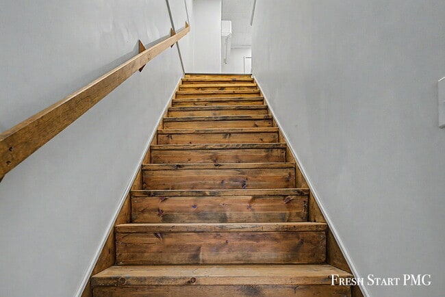 Building Photo - Newly Renovated 3-Bed, 2-Bath Loft in Downtown Portland