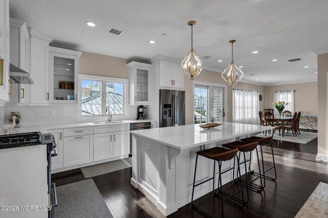 Building Photo - 58 Seaview Ave