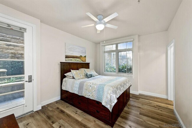 Building Photo - Stylish 3-Bedroom Ground Floor Unit in the...