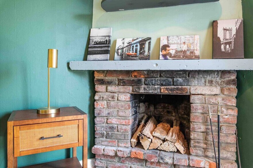 Building Photo - 1136 Rodman St