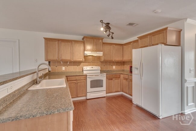 Building Photo - 26 Bostwick Dr