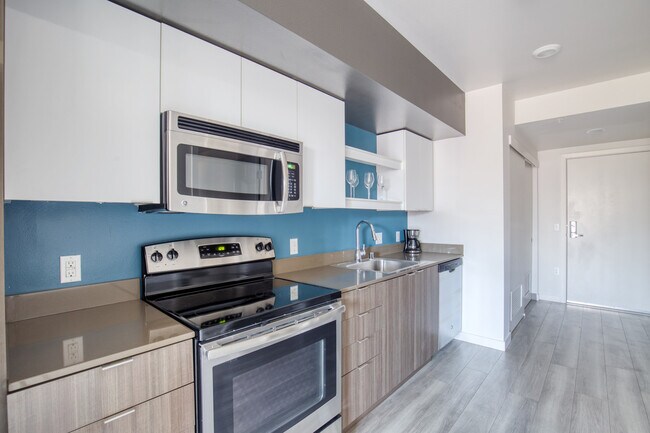 Building Photo - 1530 Belmont Ave