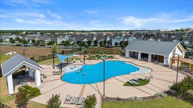 Building Photo - 1296 Teychas Dr