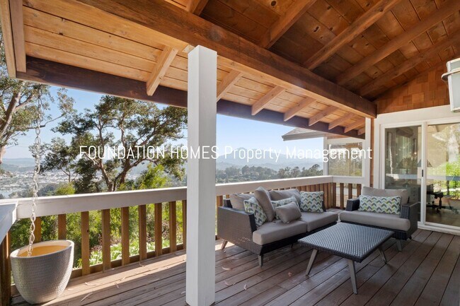 Building Photo - Upper Country Club Estate with Sweeping Vi...