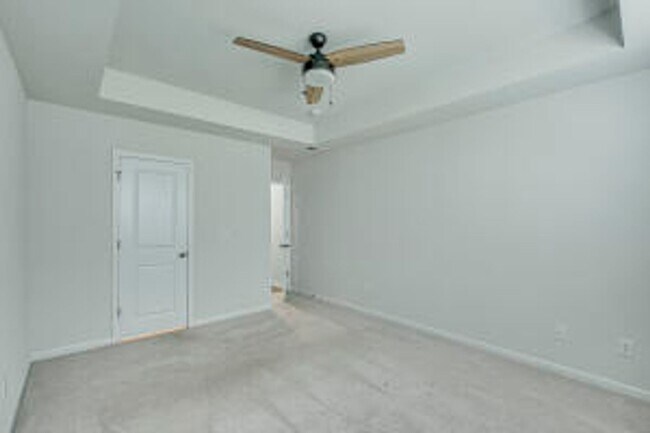 Building Photo - Available March 10th. Beautiful 6 BR/4.5 BA Home in Tanner Plantation!