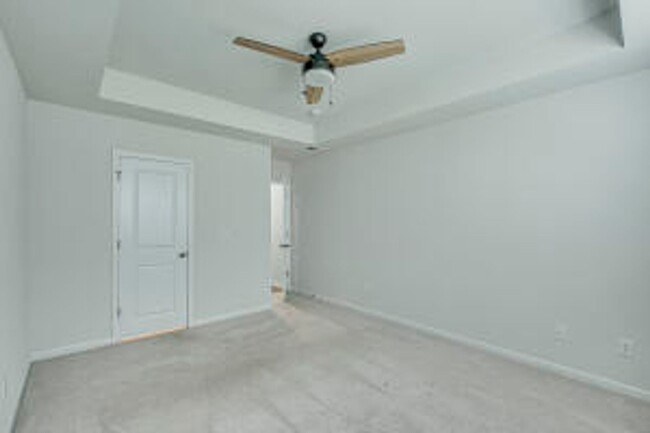 Building Photo - Tanner Plantation 3 story 6 Bedroom and 4....