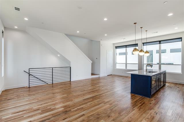 Building Photo - 5714 Lindell Ave