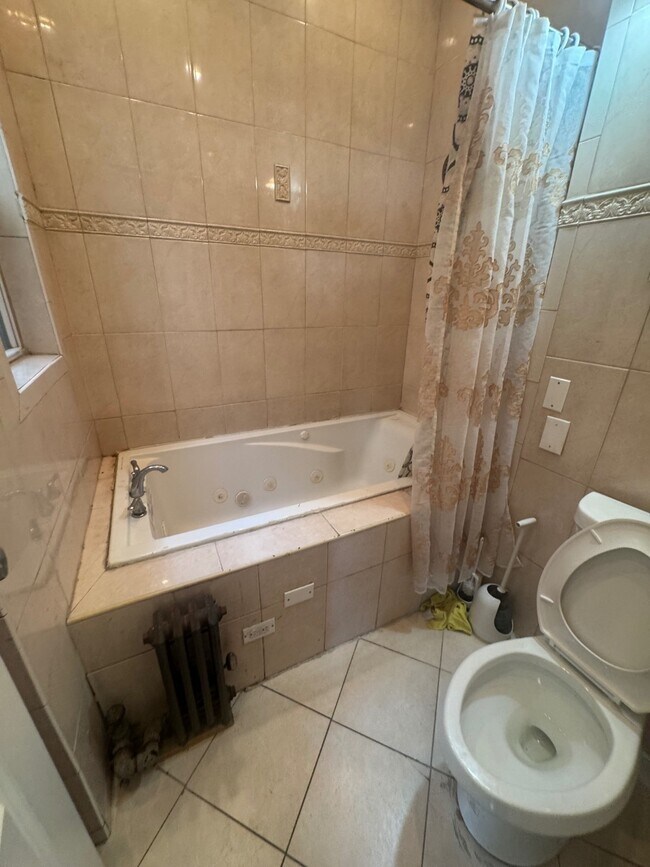 Building Photo - 1870 Harrison Ave