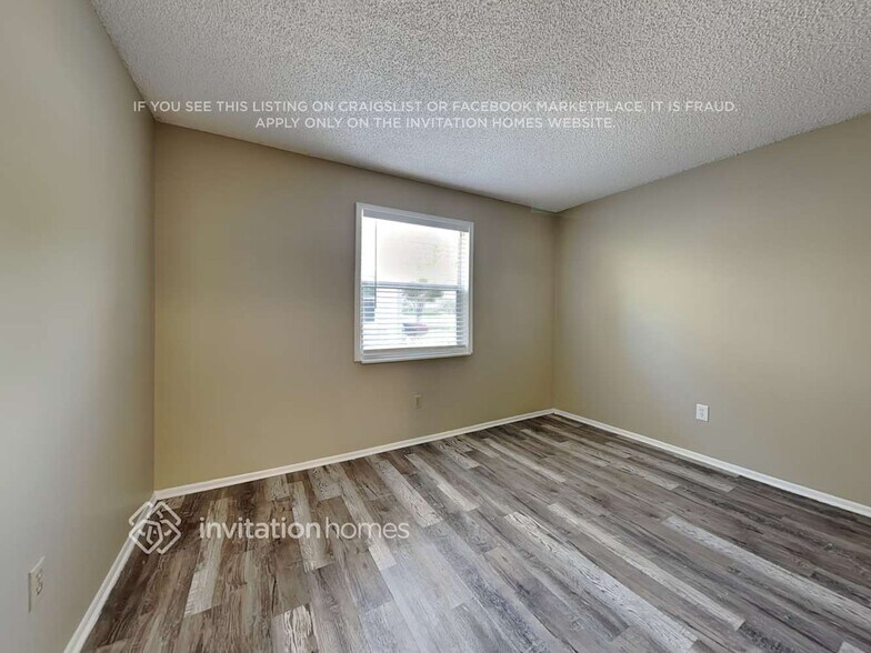 Building Photo - 8695 Indian River Run S