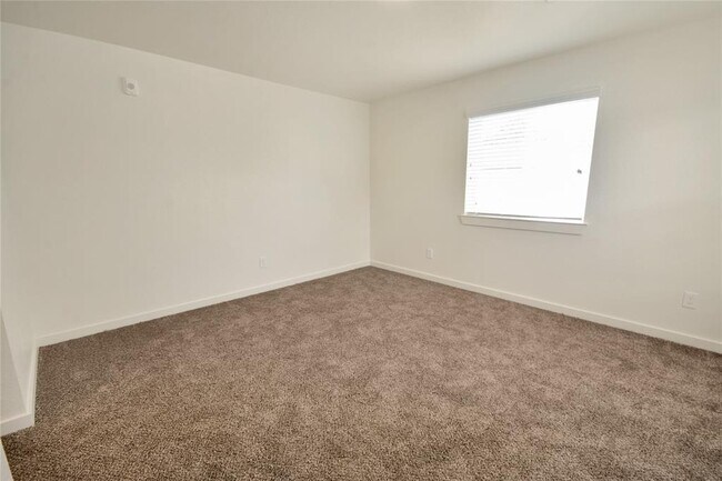 Building Photo - 21155 Gosling Rd