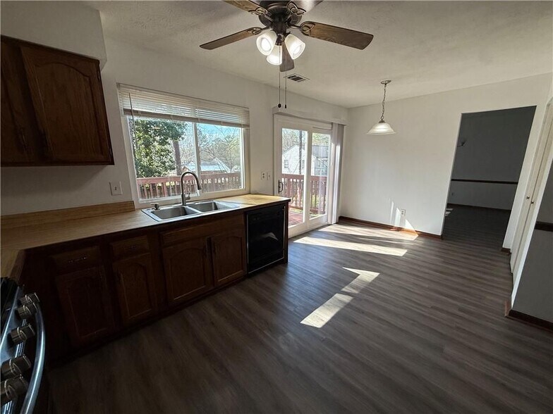 Building Photo - 3815 Samia Ct