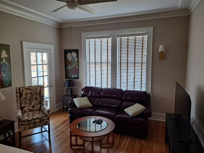 Building Photo - 723 Arsenal Pl