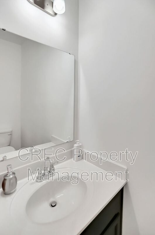 Building Photo - 691 Snow Owl Dr